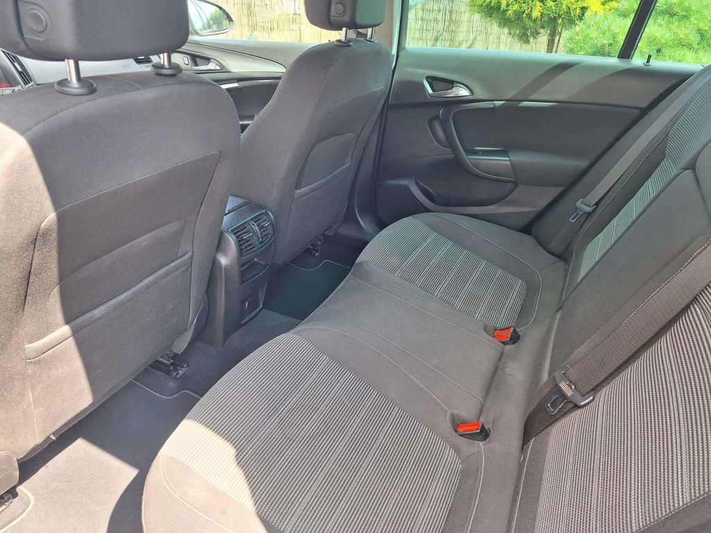Sprzedam Opel Insignia - bezwypadkowy Kletnia - zdjęcie 3