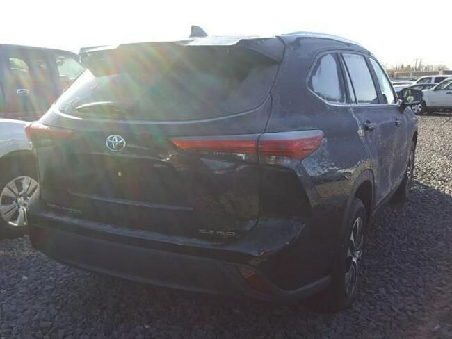 Toyota Highlander 2020, 3.5L, XLE, uszkodzony bok Warszawa - zdjęcie 4