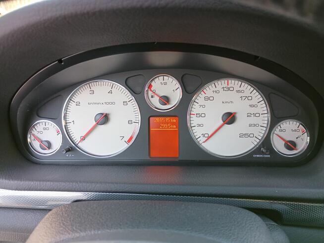 ZADBANY PEUGEOT 407 SW z roku 2006 benzyna+gaz !!! Ruda Śląska - zdjęcie 9