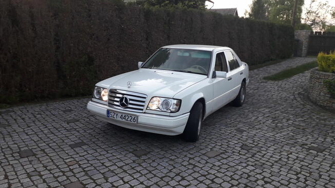 Mercedes-Benz W124 2.5D. Automat, klima, skóra Żywiec - zdjęcie 3