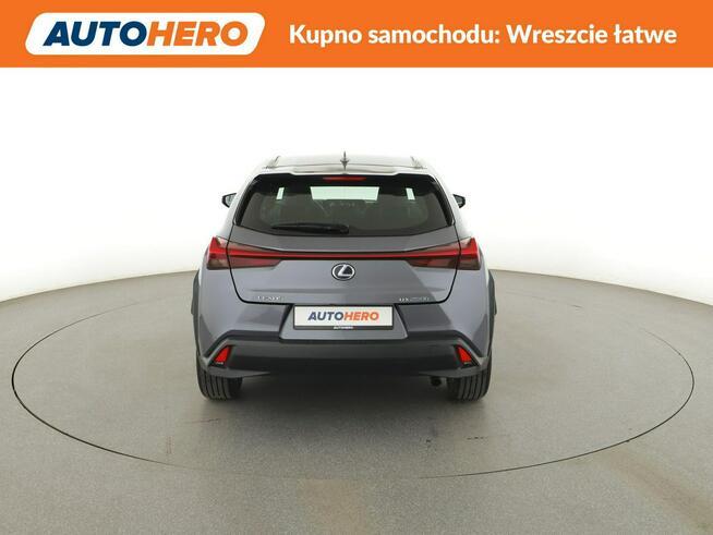 Lexus UX Business niski przebieg alcantara navi kamera ACC LED Warszawa - zdjęcie 6