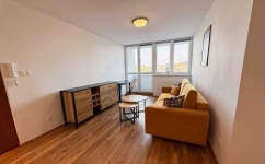 2pok, 32met, okolice Żelaznej BALKON/PIWNICA/WINDA (Wrocław)