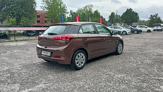 Hyundai i20 bardzo zadbany,  pierwszy właściciel, niski przebieg Tomaszów Mazowiecki - zdjęcie 8