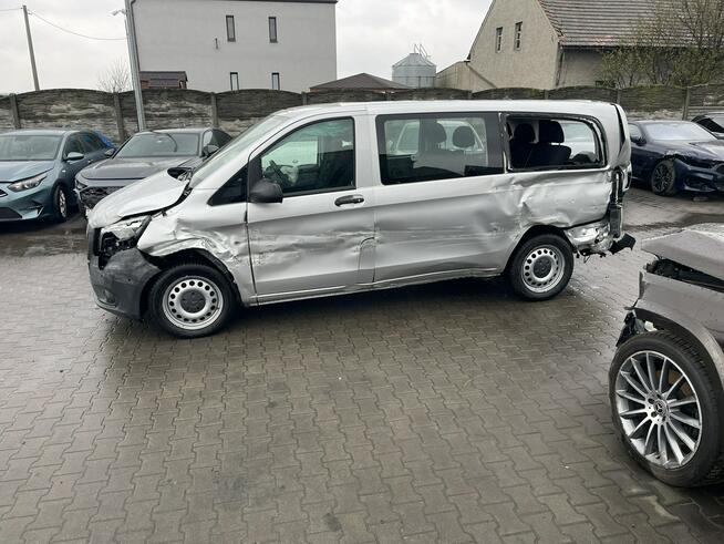 Mercedes Vito HAK Tourer Long Automat Podgrzewanie Webasto 8 os. Gliwice - zdjęcie 4