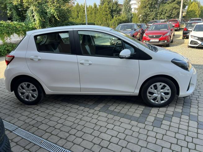 Toyota Yaris 1,0 72KM  Klimatyzacja  Tablet Orzech - zdjęcie 4