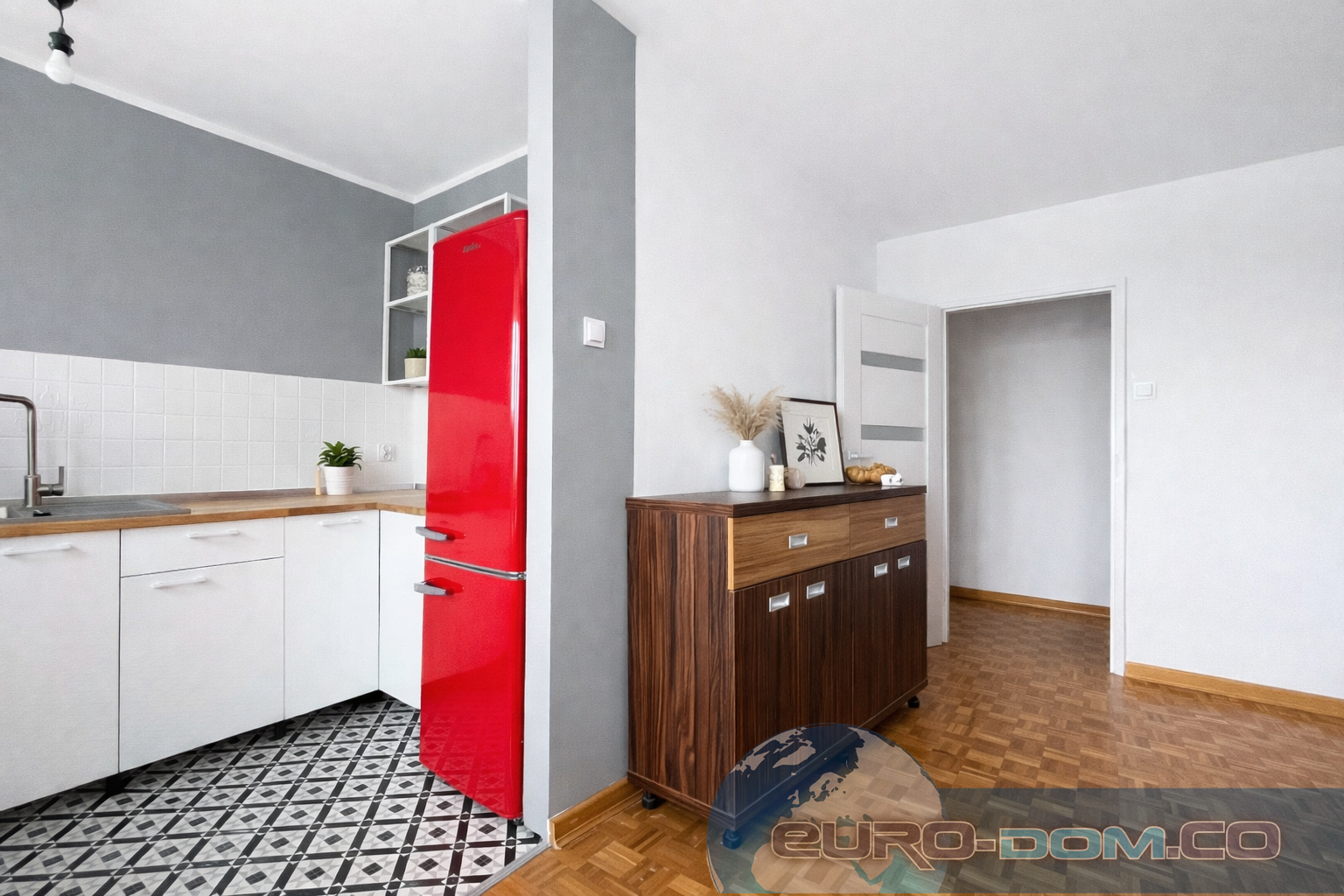 PRZESTRONNE 2-POKOJOWE MIESZKANIE NA RATAJACH Nowe Miasto - zdjęcie 3