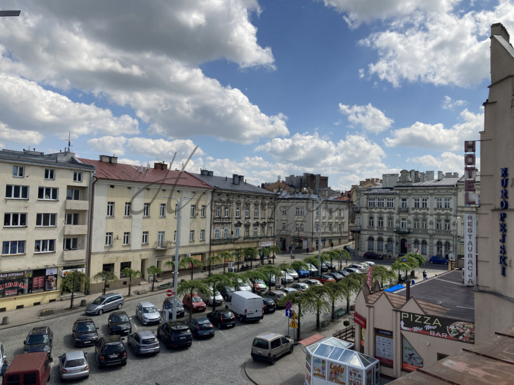 PRZEDWOJENNE KAMIENICE przy Dworcu PKP Przemyśl - zdjęcie 11