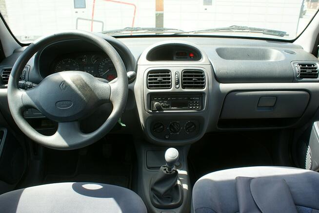 Renault Clio Ostrów Wielkopolski - zdjęcie 9
