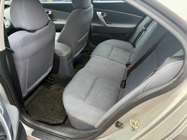 Nissan Primera 1.6 Benzyna Liftback Legionowo - zdjęcie 8