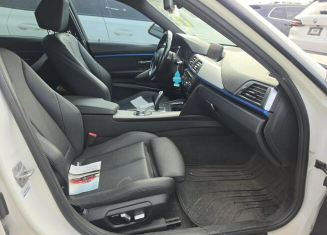 BMW 330 xDrive / M-Pakiet / niski przebieg Warszawa - zdjęcie 9
