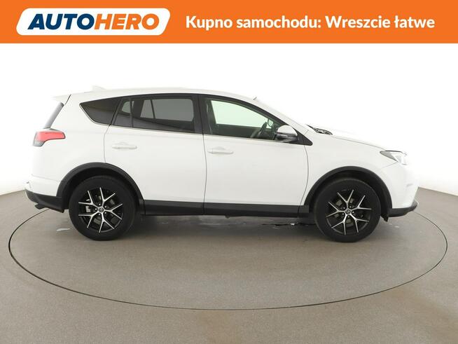 Toyota RAV-4 grzane fotele półskóra hak kamera BiLED tempomat Warszawa - zdjęcie 9