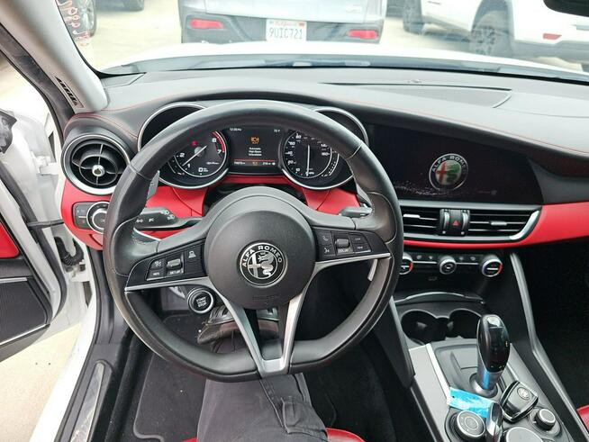 Alfa Romeo Giulia Ti Sport / niski przebieg Tarnów - zdjęcie 8
