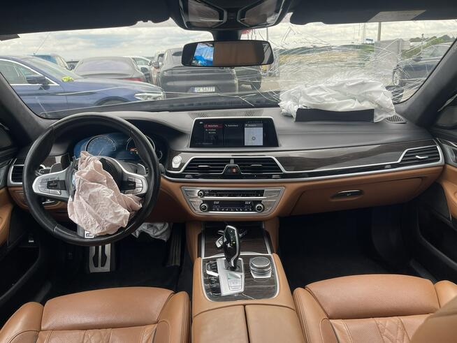 BMW 750 EU Long Mpakiet xDrive HAK Masaż Harman/Kardon Pneumatyka Gliwice - zdjęcie 8