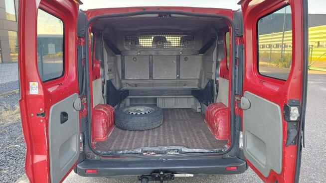 Renault Trafic 1.9DCi 6osobowy FV23% Hak 2000kg Manual 6biegów Okazja Pabianice - zdjęcie 8