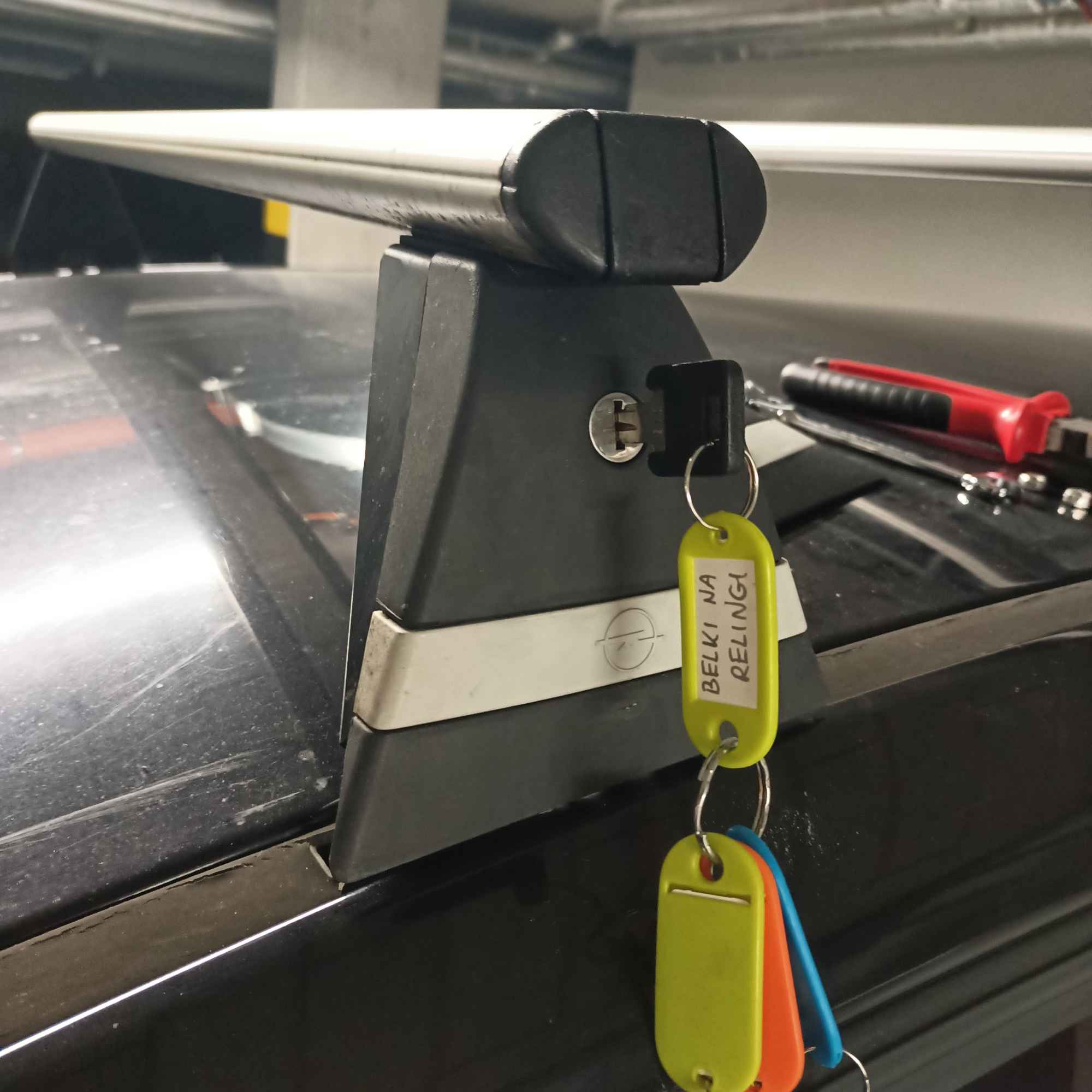 Opel Astra H - oryginalne belki dachowe na relingi bagażnik bazowy Białołęka - zdjęcie 7