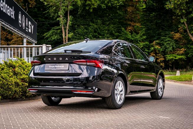 Škoda Octavia Edition 130 Selection 1.5 TSI m-HEV 150 KM DSG Łódź - zdjęcie 9