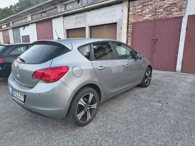 Opel Astra 1.4 Turbo. 140 KM. 2011 r. Żagań - zdjęcie 8