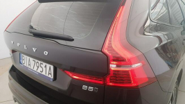 Volvo XC 60 B5 B AWD Plus Dark! Z Polskiego Salonu! Faktura VAT! Warszawa - zdjęcie 12