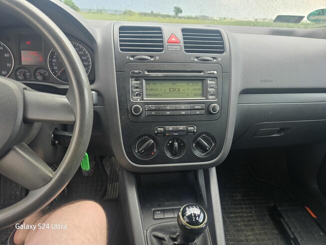Golf 5 w benzynie Nakło nad Notecią - zdjęcie 7