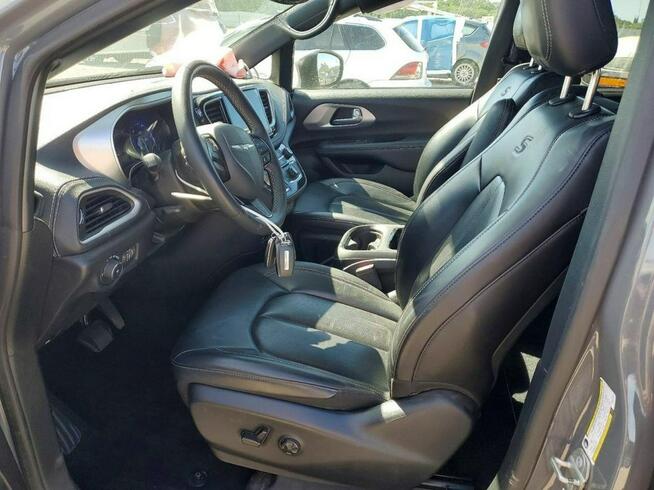 Chrysler Pacifica / Bogata wersja / automat / niski przebieg Warszawa - zdjęcie 7