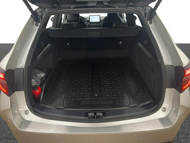 Toyota Corolla 2.0 Hybrid GR Sport Kombi Warszawa - zdjęcie 11