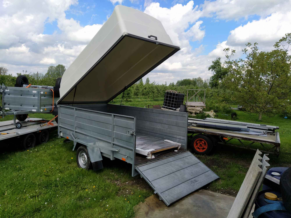 Przyczepa box kontener izoterma zamknięta szczelna zamykana ocynk 750 Osiek - zdjęcie 2