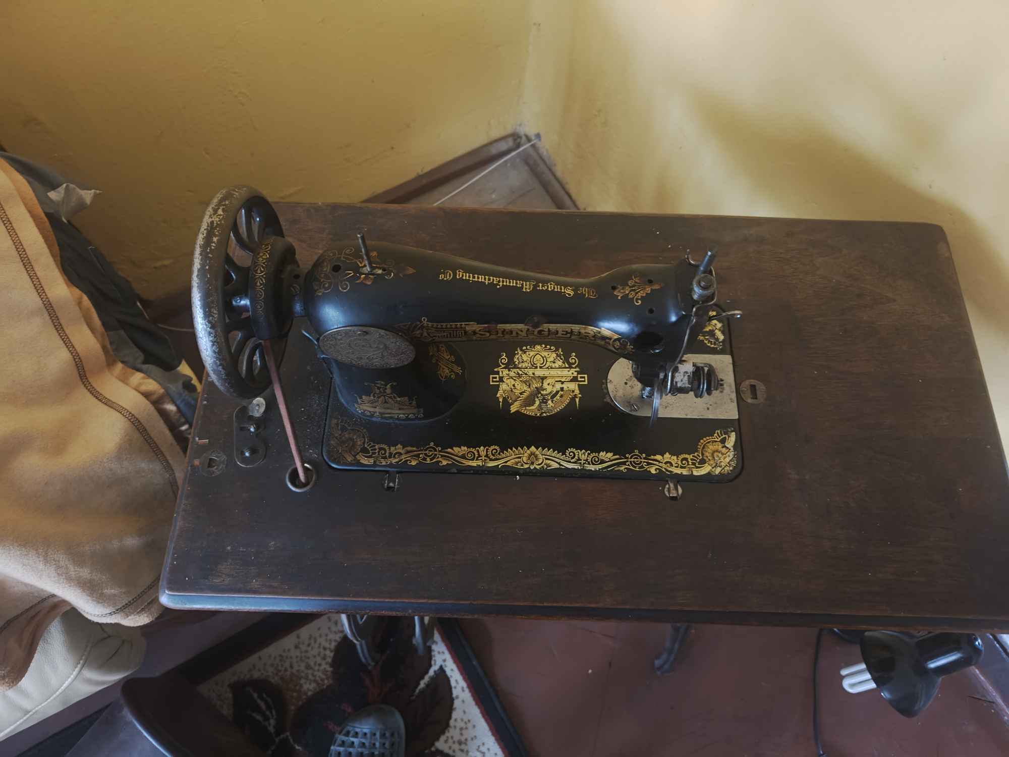 maszyna do szycia Singer Zawiercie - zdjęcie 4