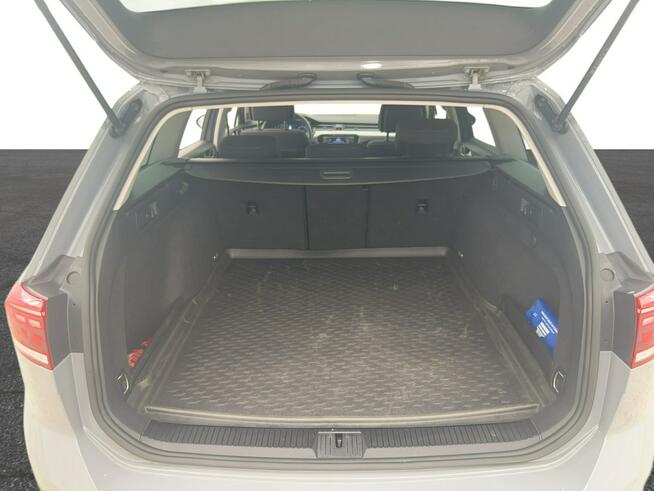 Volkswagen Passat 1.5 TSI EVO Business DSG Kombi Warszawa - zdjęcie 11