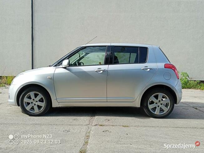 Suzuki Swift, polski salon, pierwszy właściciel Gdańsk - zdjęcie 1