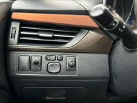 Toyota Avensis Prestige (Executive) / Salon Polska Poznań - zdjęcie 12