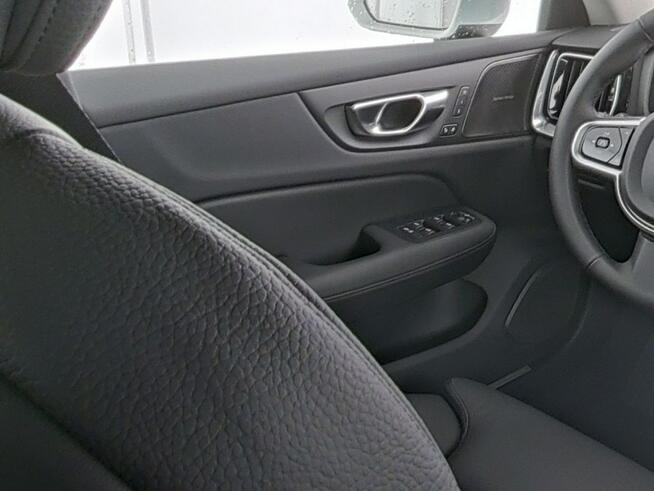 Volvo V60 T6 AWD Plus Bright MY 2025 Tychy - zdjęcie 12