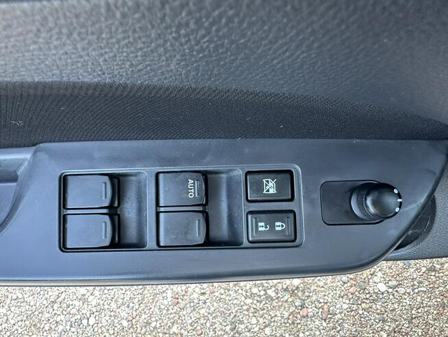 Suzuki Swift Klima/Isofix/5 drzwi/Zamiana/Kredyt/Pakiet VIP Gwarant Warszawa - zdjęcie 11