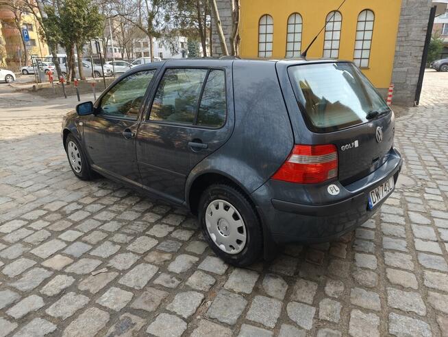 Volkswagen Golf 4 1.4 75KM 2002r Wrocław - zdjęcie 2