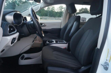 Chrysler Pacifica 2021R 3.6 BENZYNA+LPG 7 OSOBOWY 4X4 Goczałkowice-Zdrój - zdjęcie 12