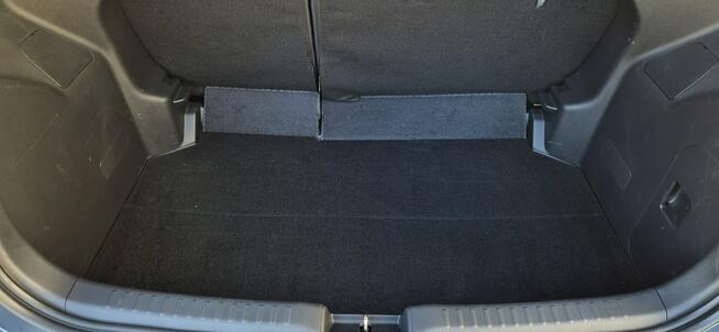 Toyota Yaris Paproć - zdjęcie 10