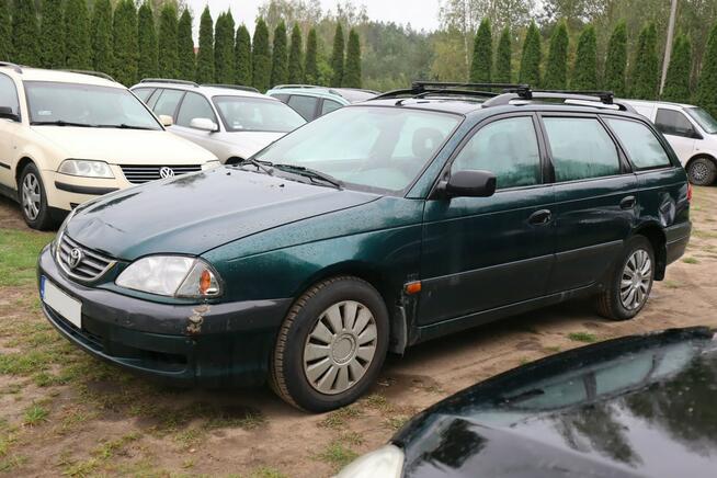 Toyota Avensis 2001r. 1,6 Benzyna Kombi Warszawa - zdjęcie 2