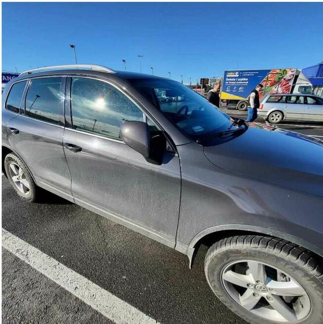 Sprzedaż samochodu osobowego Volkswagen Touareg Namysłów - zdjęcie 5