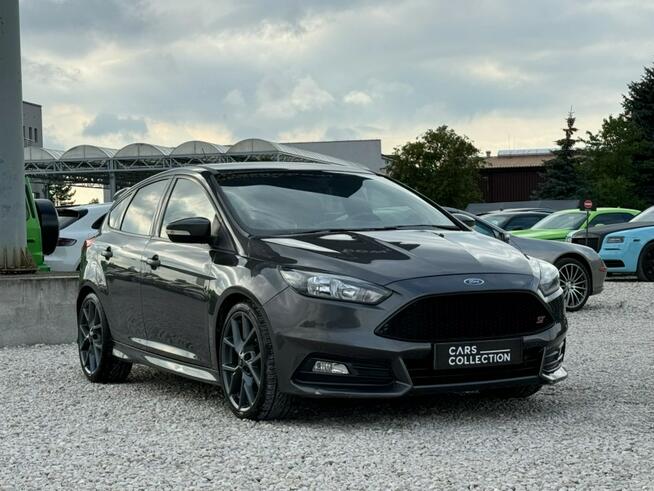 Ford Focus Sync 2 / Tempomat / Key Less / Kamera cofania / FV marża Michałowice - zdjęcie 2