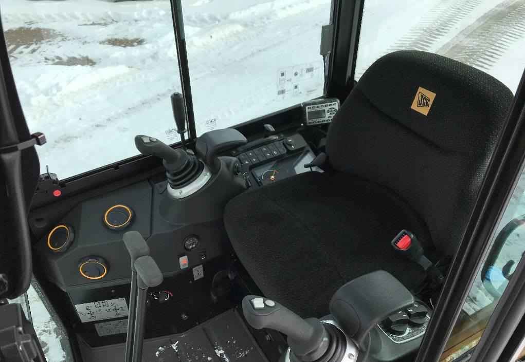 JCB 19C 2019 z glebogryzarka obrotowa Engcon Praga-Południe - zdjęcie 3