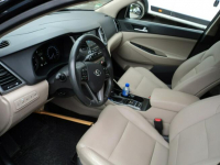 sprzedam ładnego HYUNDAIA TUCSONA 4X4 AWD 1.6B 177KM Lublin - zdjęcie 12