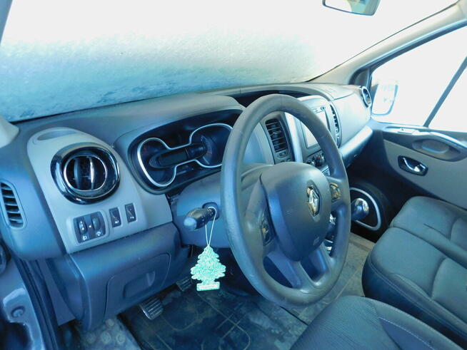 Syndyk sprzeda - Renault Trafic, 2017 r. Trablice - zdjęcie 8