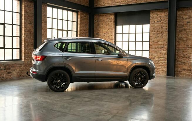 Seat Ateca Bezwypadkowy Full ASO Rok Gwarancji Full Opcja Kraków - zdjęcie 4