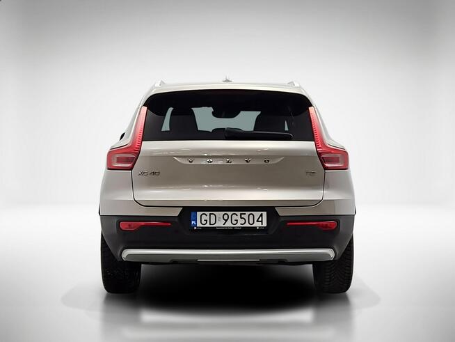 Volvo XC 40 Core aut ! Z Polskiego Salonu ! Faktura VAT ! Warszawa - zdjęcie 4