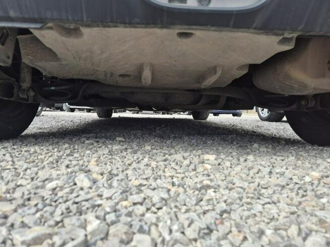 Toyota Yaris Komorniki - zdjęcie 11