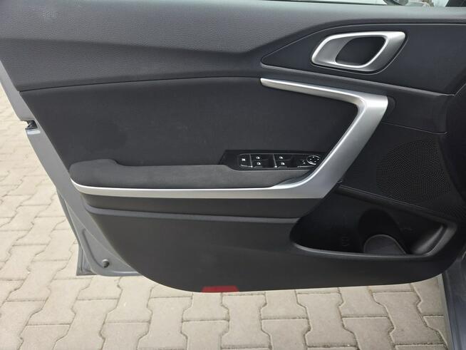 Kia Nowy Ceed 1.5 T-GDI 160KM Wersja M+SMT Salon PL Serwis ASO FV23% Bełchatów - zdjęcie 11