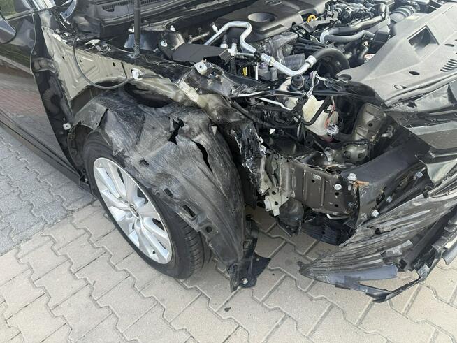Toyota Camry Zielona Łąka - zdjęcie 11