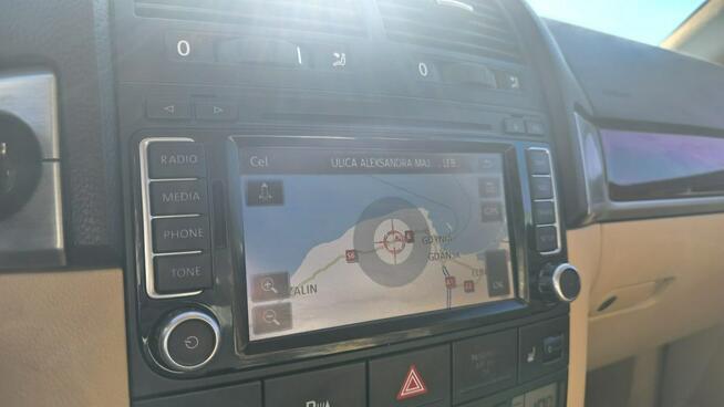 Volkswagen Touareg 4X4  automat  super stan mały przebieg xsenon Lębork - zdjęcie 11