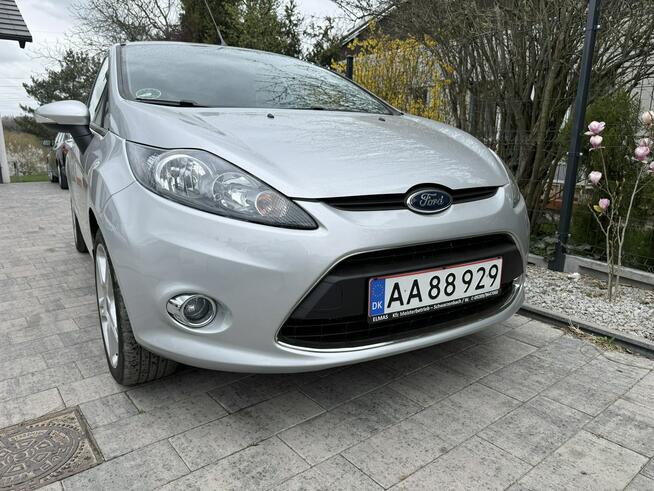 Ford Fiesta jak nowa !!! Niski oryginalny przebieg !!! Poznań - zdjęcie 1