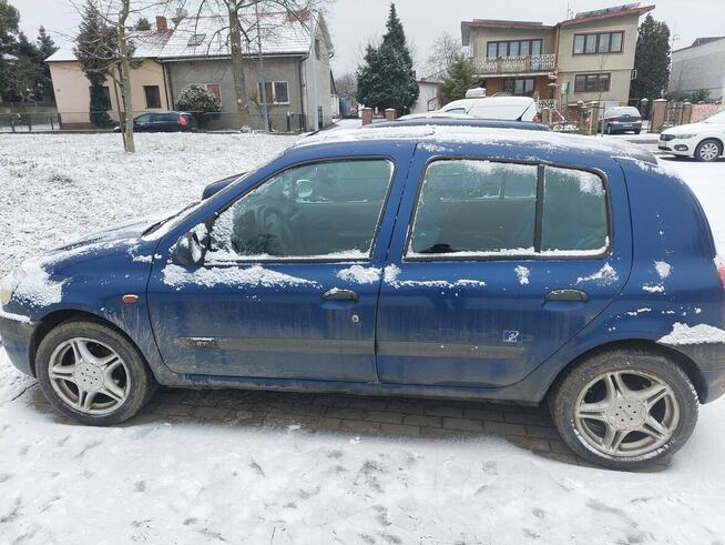 RENAULT CLIO II 1,2 z 2000r Benzyna Konin - zdjęcie 5