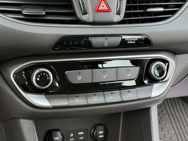 Hyundai i30 1,6 CRDi 116KM/Tempomat/LaneAssist/Serwisowany/SalonPL Węgrów - zdjęcie 12